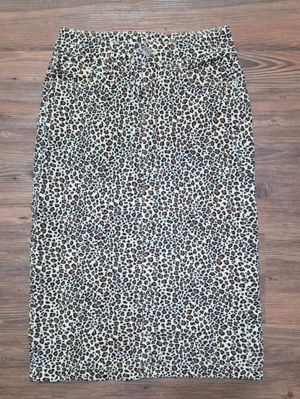 Leopard print midi skirt